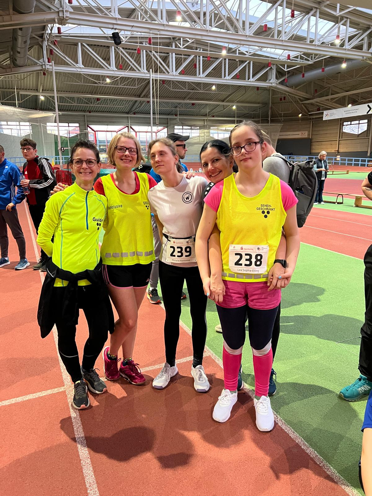 Langer Wettkampftag für den VfB Oberweimar bei der Deutschen Hallenmeisterschaft in Erfurt Langer Wettkampftag für den VfB Oberweimar bei der Deutschen Hallenmeisterschaft in Erfurt