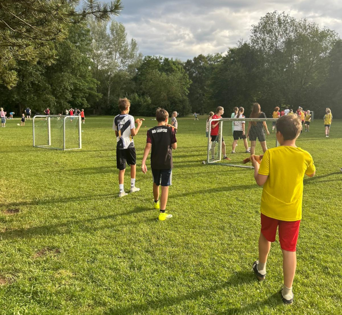 Saisonabschluss auf dem Parksportplatz Saisonabschluss auf dem Parksportplatz