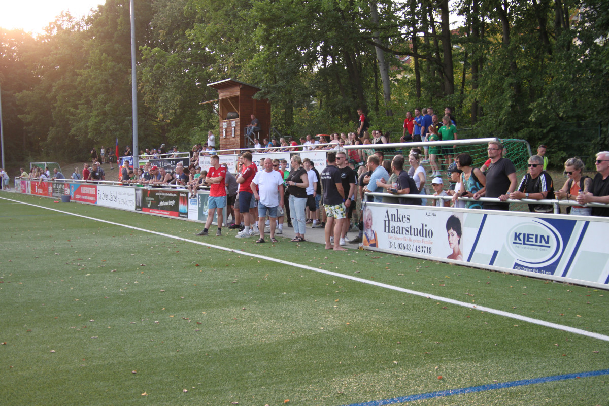 Saisoneröffnung mit Auszeichnungen Saisoneröffnung mit Auszeichnungen