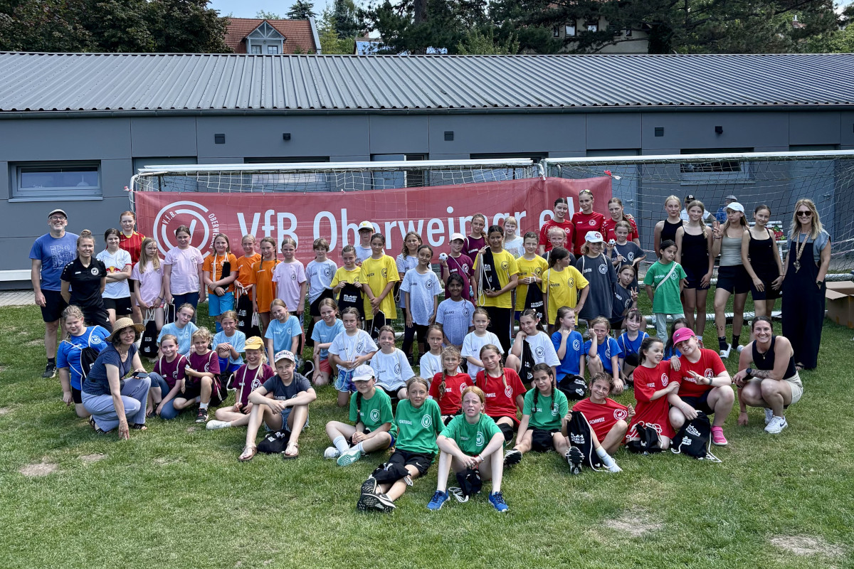 Tag des Mädchenfußballs beim VfB Oberweimar Tag des Mädchenfußballs beim VfB Oberweimar