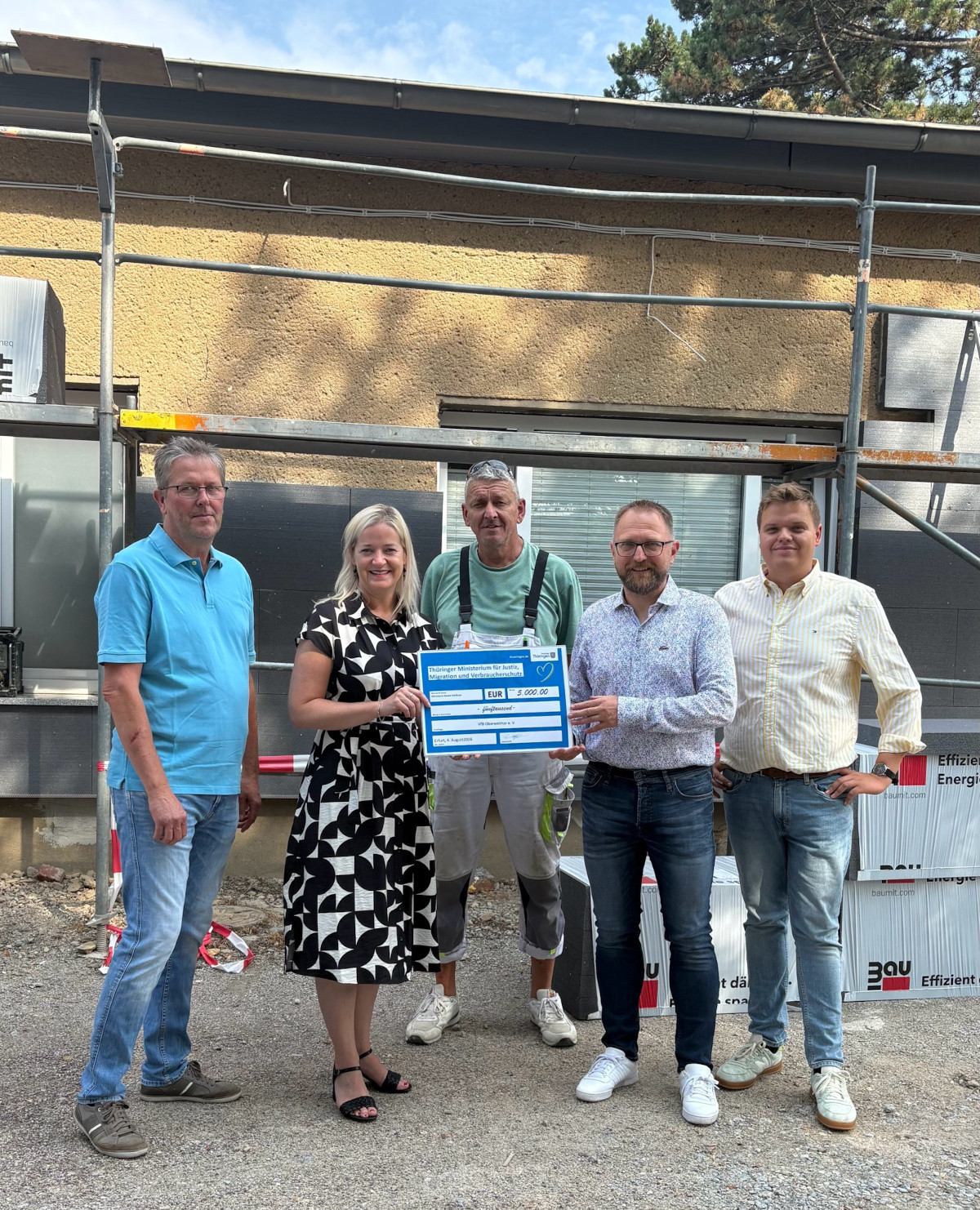 5.000 Euro aus Lottomitteln für die Sanierung unserer Fassade – was für eine tolle Unterstützung!  