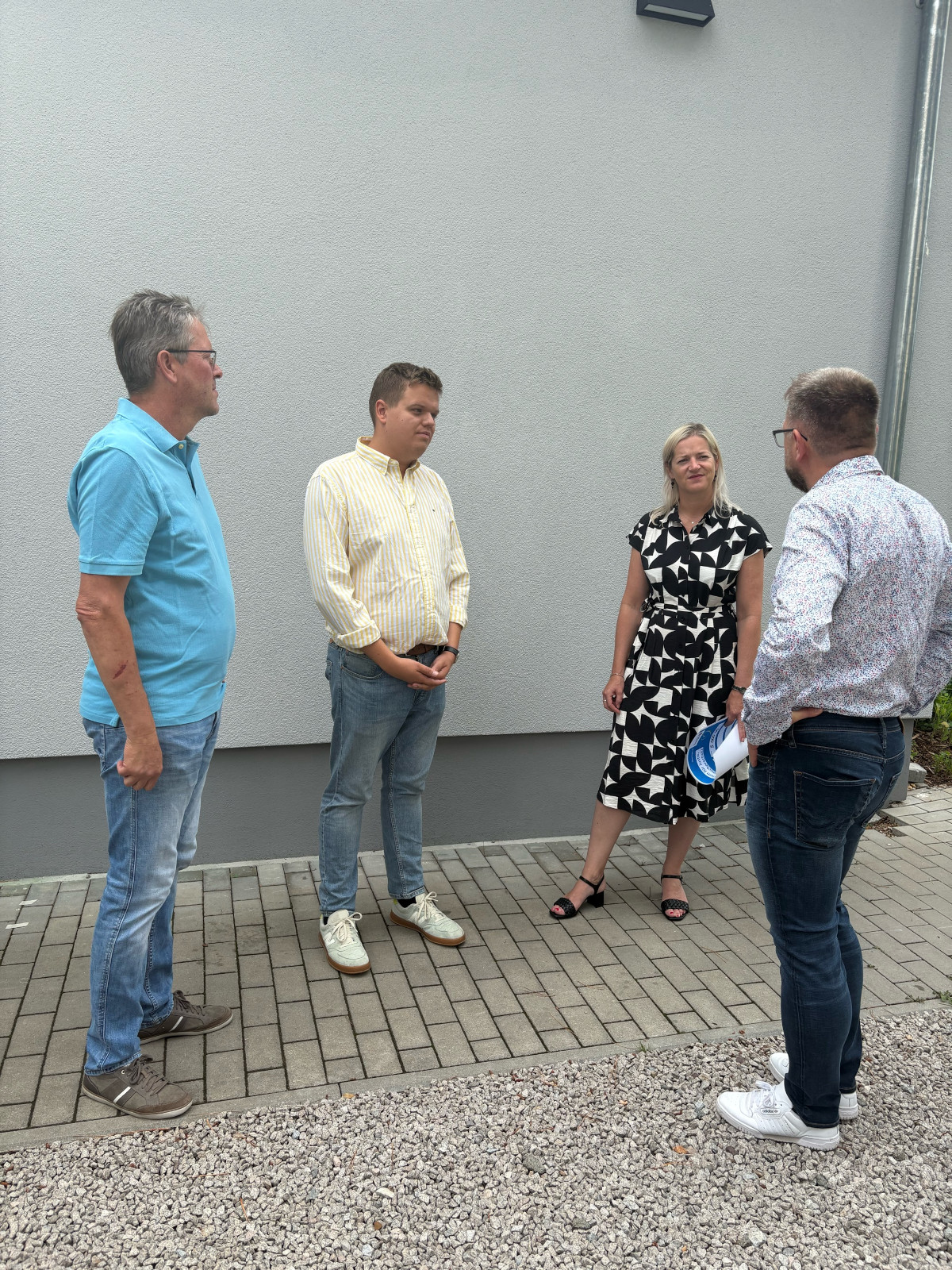 5.000 Euro aus Lottomitteln für die Sanierung unserer Fassade – was für eine tolle Unterstützung! 5.000 Euro aus Lottomitteln für die Sanierung unserer Fassade – was für eine tolle Unterstützung!