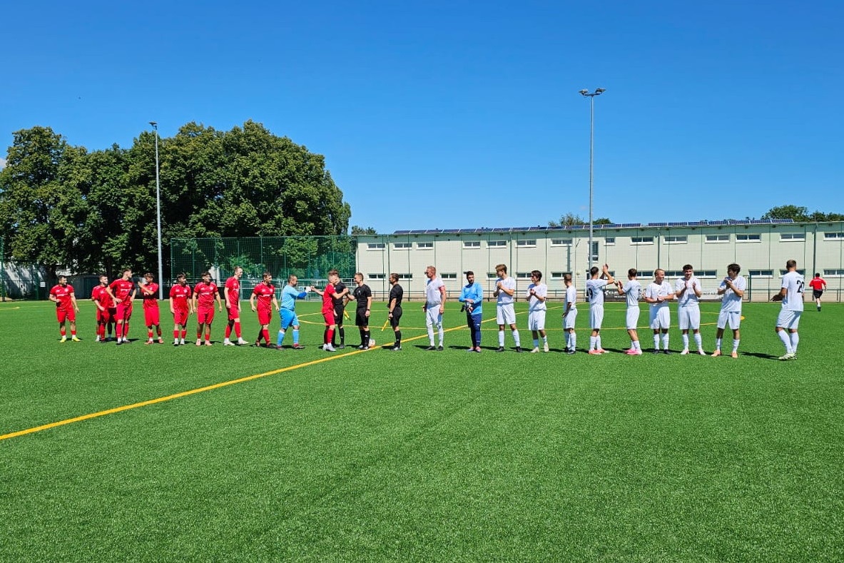 Erstes Testspiel gegen Schott Jena