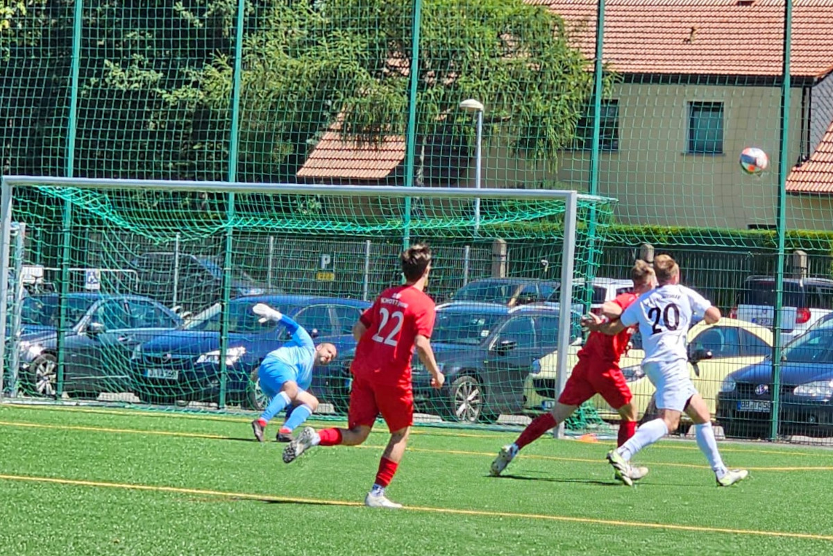 Erstes Testspiel gegen Schott Jena