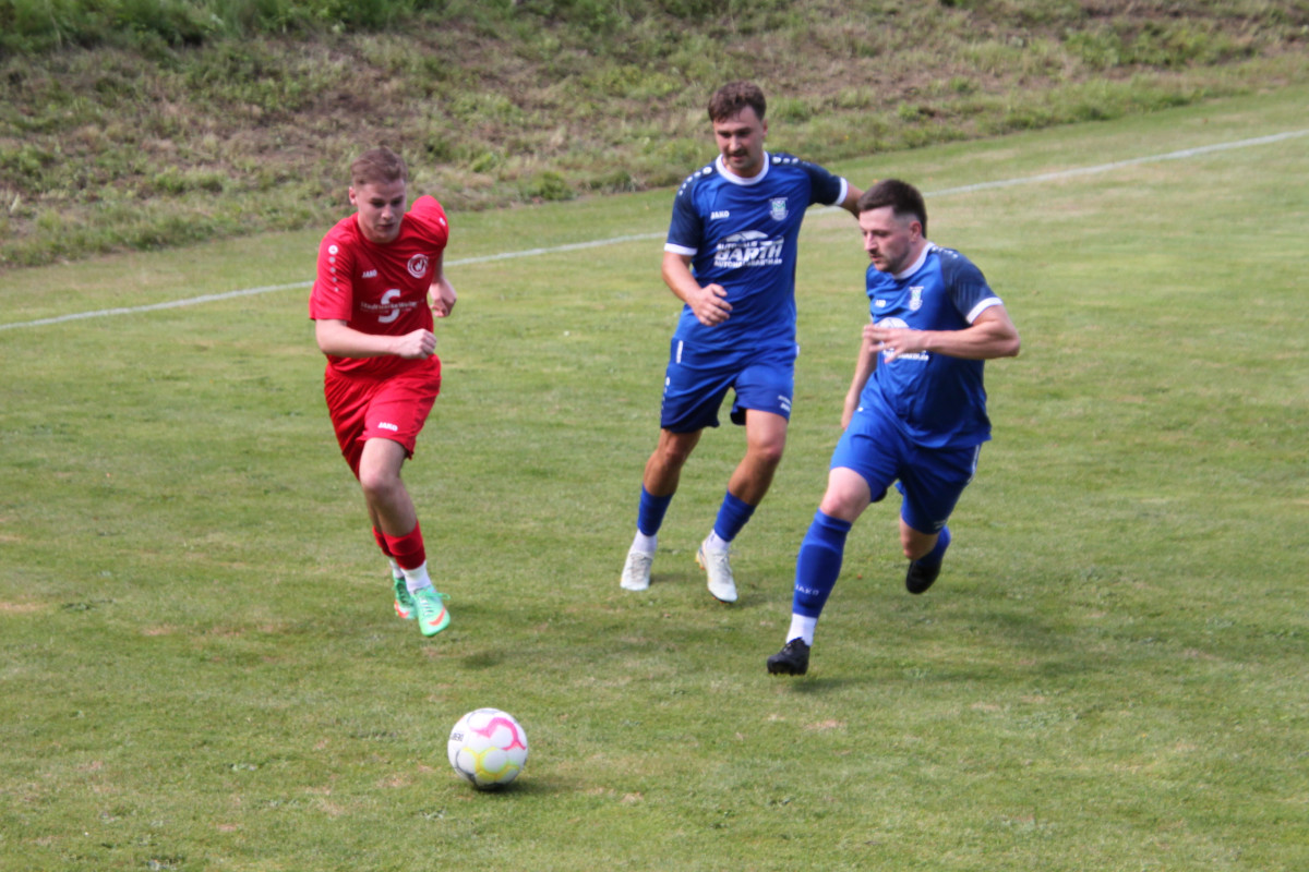 TSV 1880 Elgersburg - VfB Oberweimar 3:2 TSV 1880 Elgersburg - VfB Oberweimar 3:2
