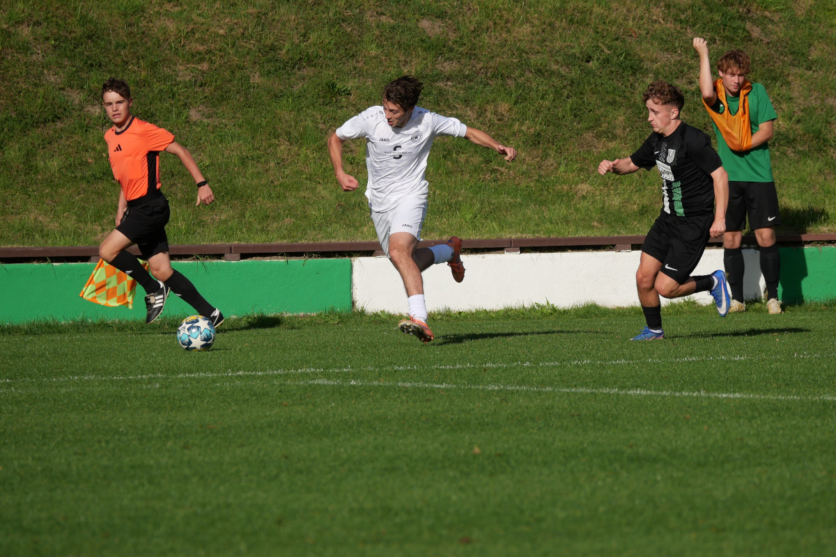 Grün Weiß Blankenhain - VfB Oberweimar 1:3