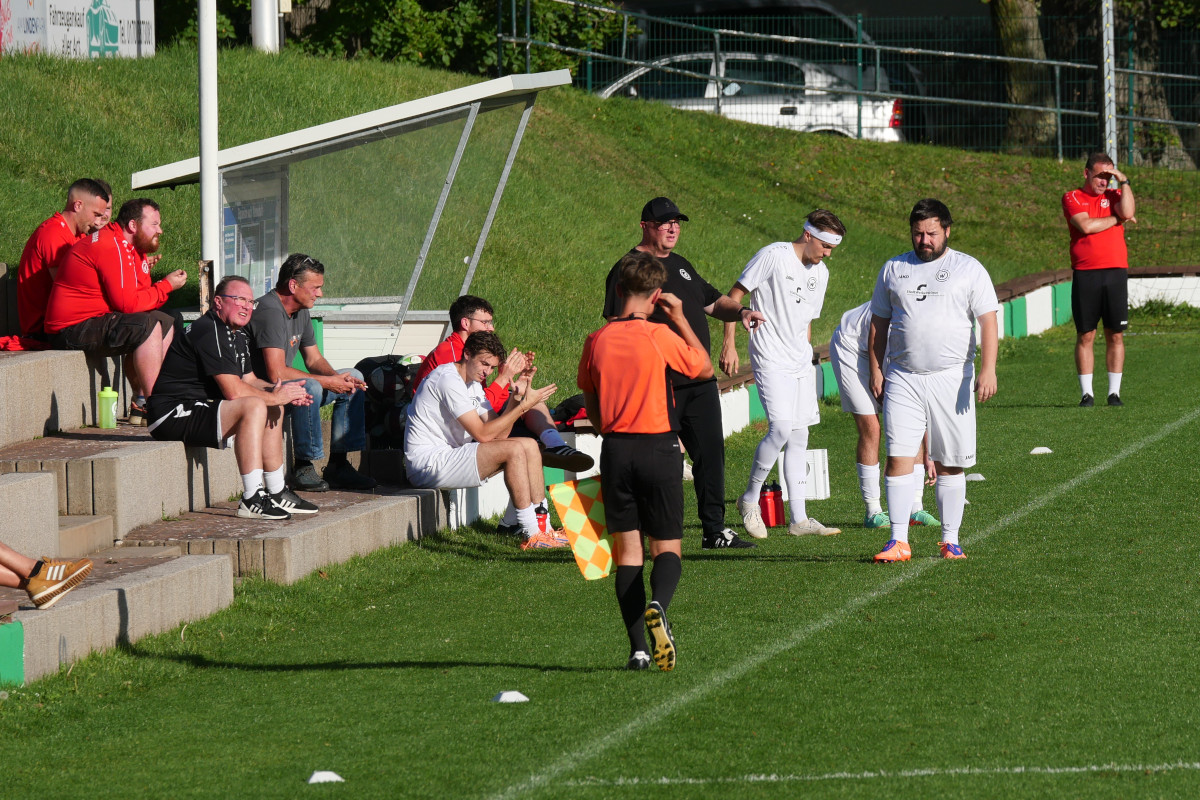 Grün Weiß Blankenhain - VfB Oberweimar 1:3