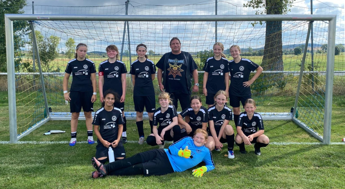 Perfekter Saisonstart für unsere D-Juniorinnen! Perfekter Saisonstart für unsere D-Juniorinnen!